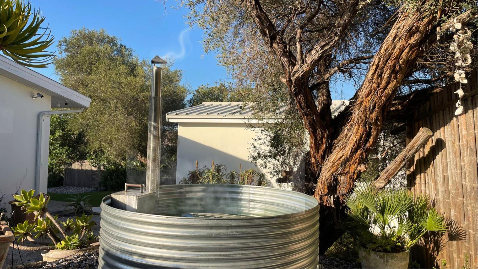 Pashasha Beach House And Hot Tub Hermanus Exterior photo
