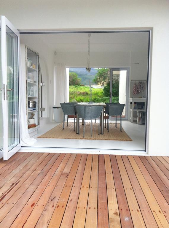 Pashasha Beach House And Hot Tub Hermanus Exterior photo